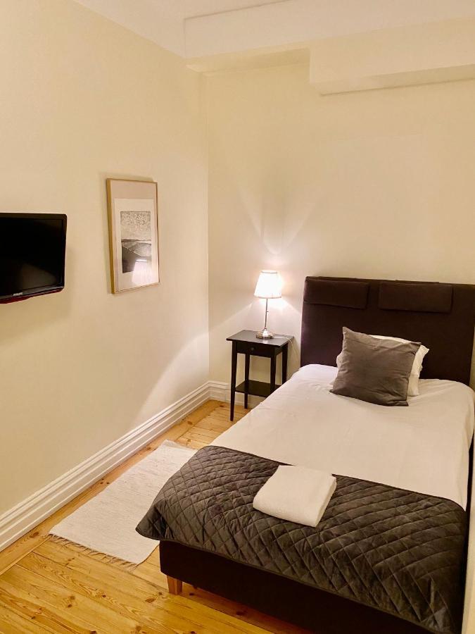 Hotell Goeta Эребру Экстерьер фото