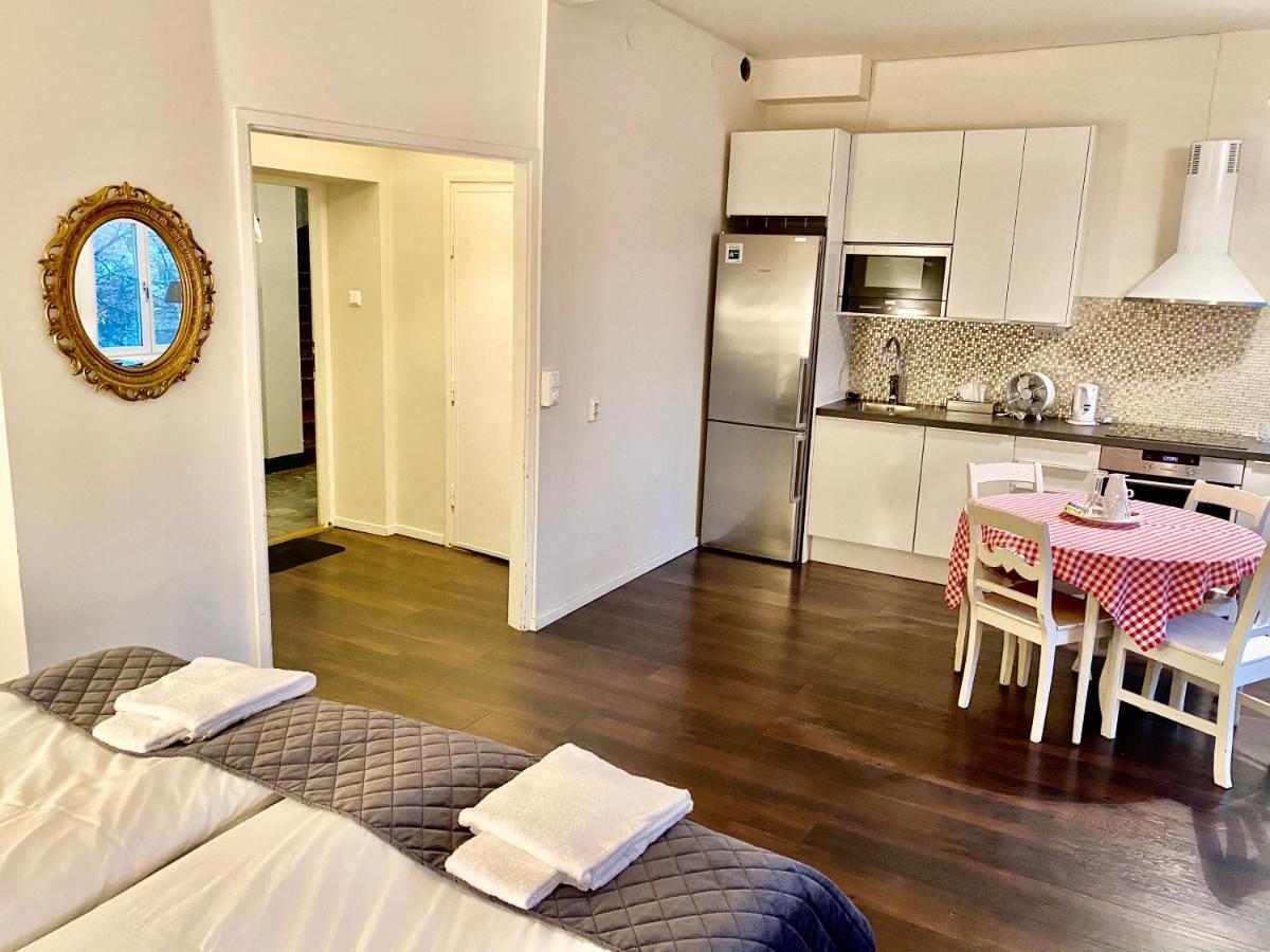 Hotell Goeta Эребру Экстерьер фото